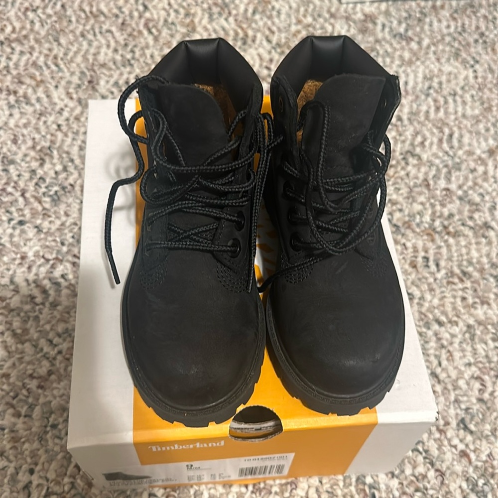 LIKE NEW- Black Timberland Boot
